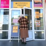 Между аптеката и пощата: какво чух за пенсиите и здравето ни