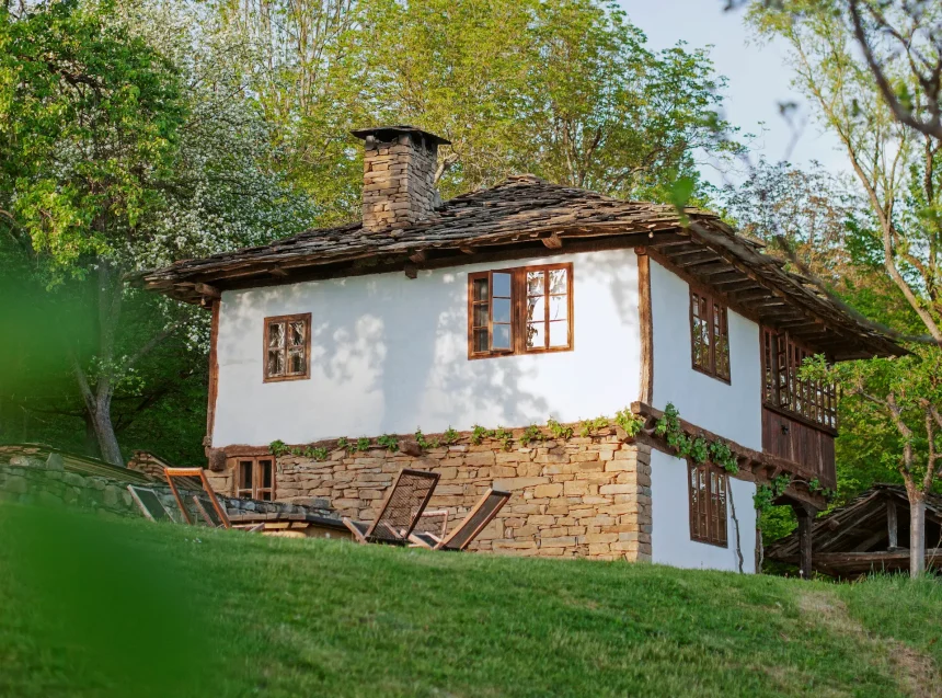 Старата къща на село — защо да я съхраним
